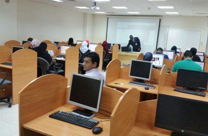 Khalifa Library Organizes a Workshop on Search Skills and Research Management 
