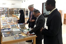AAU Enriches Its Library with the Latest Educational Books